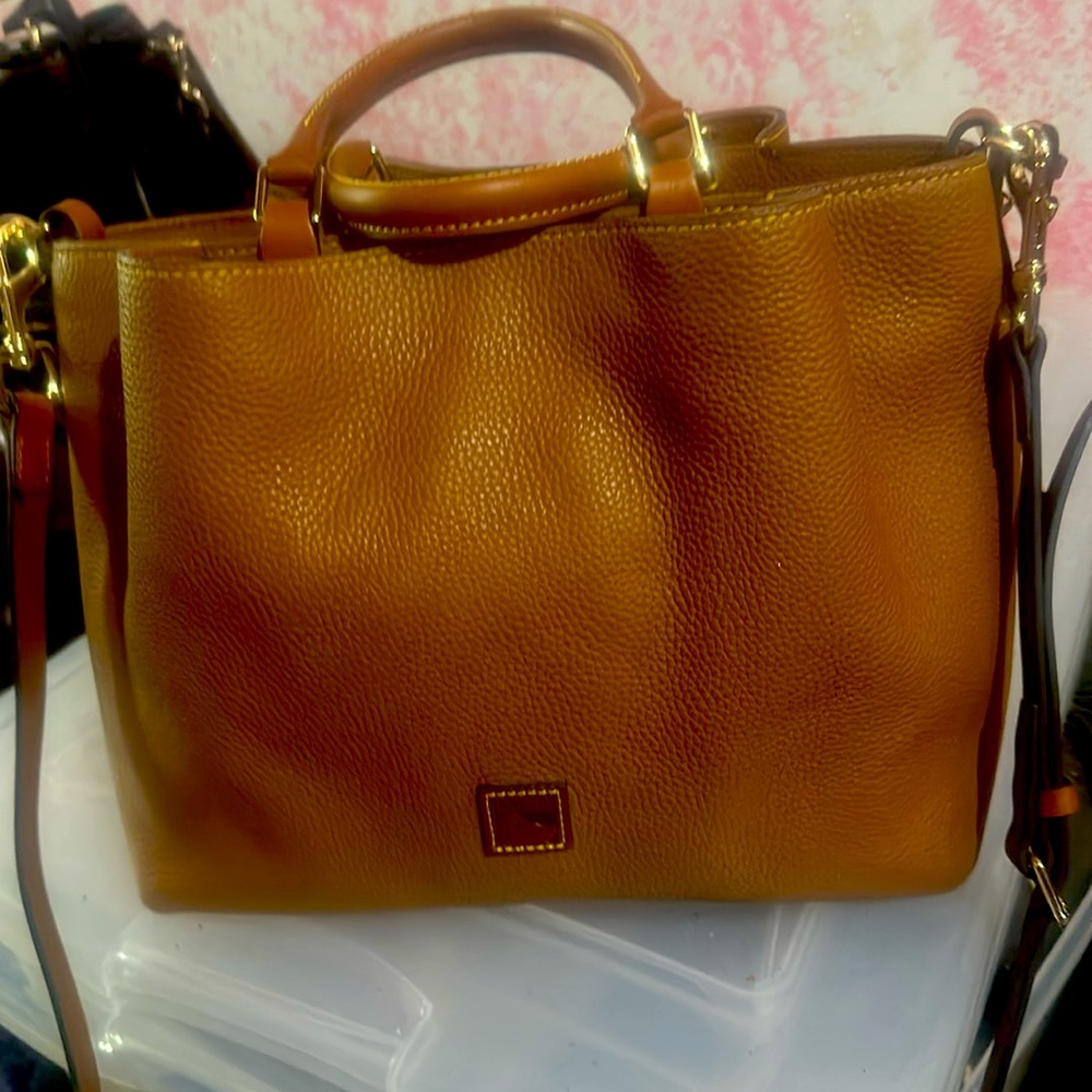 Large Dooney and Bourke Barlow Pebble purse